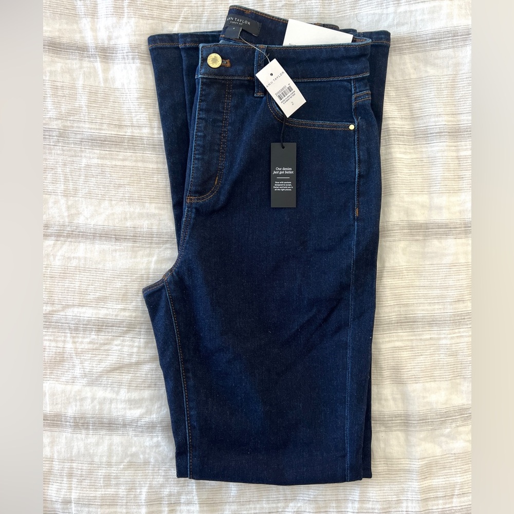 Ann Taylor Dark wash high rise curvy fit “the boot” jeans - Size 2 NWT